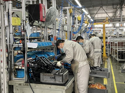 強(qiáng)信心 開(kāi)新局 記者來(lái)信 用電量攀升凸顯信心比黃金更重要